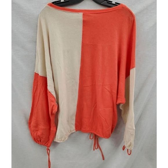 Easel NWT Women's Long Sleeve Boat Neck Stitch Hem Blouse Top Size Small - Picture 3 of 7
